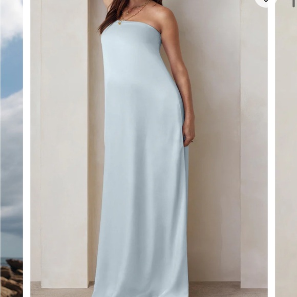 Bumpsuit Dresses & Skirts - Elegant Light Blue Gown